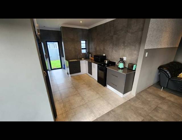 3 BEDROOM HOUSE FOR SALE IN FOUNTAINS ESTATE